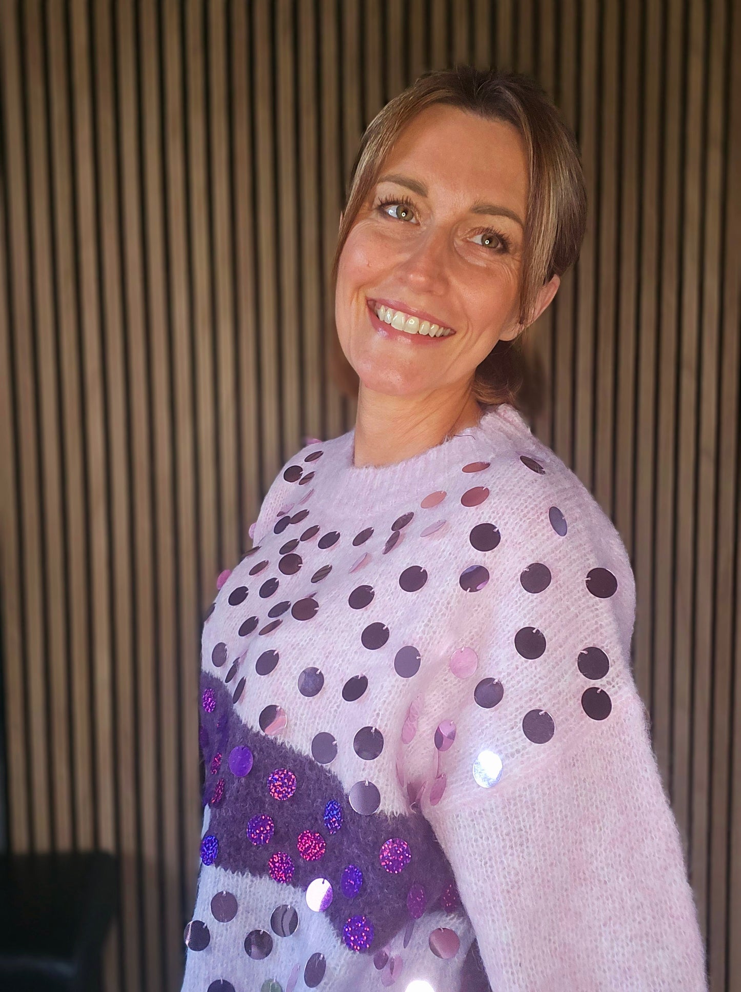 Pull rayé multicolore à sequins