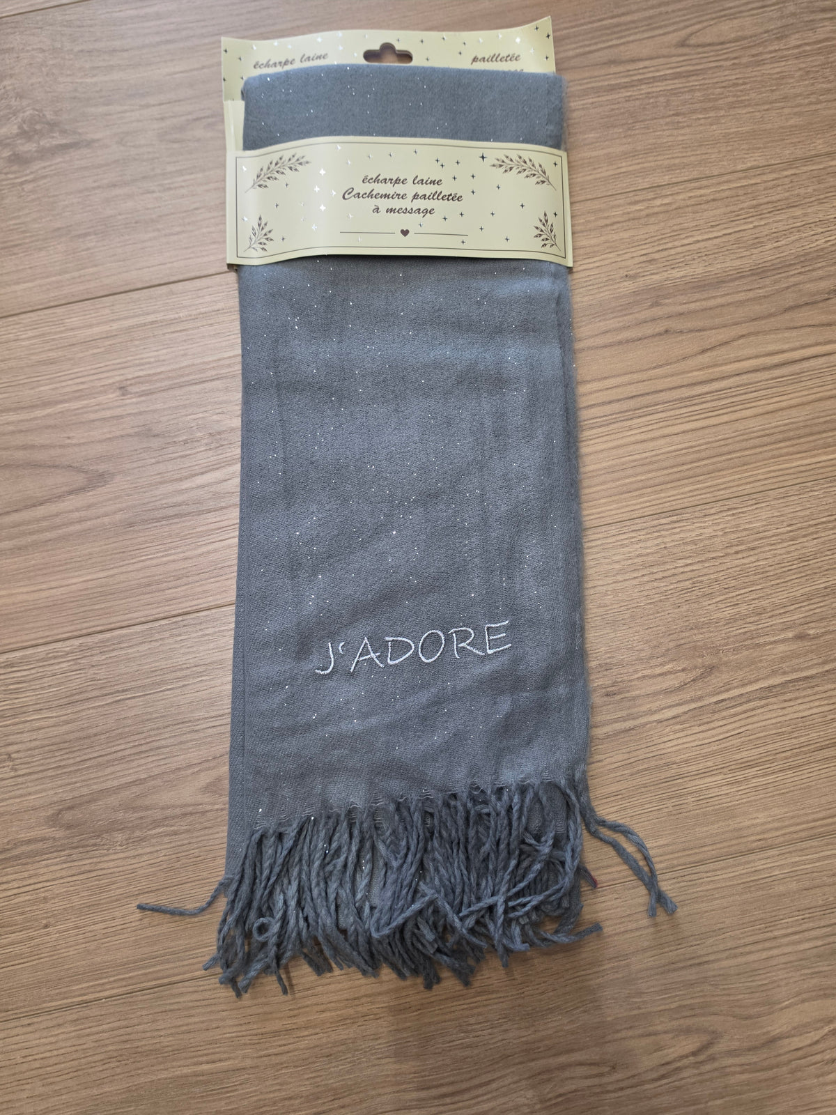 Écharpe J'adore. Gris clair