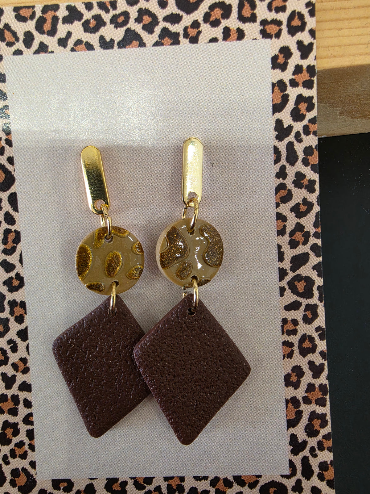 Boucles d'oreilles losanges marron