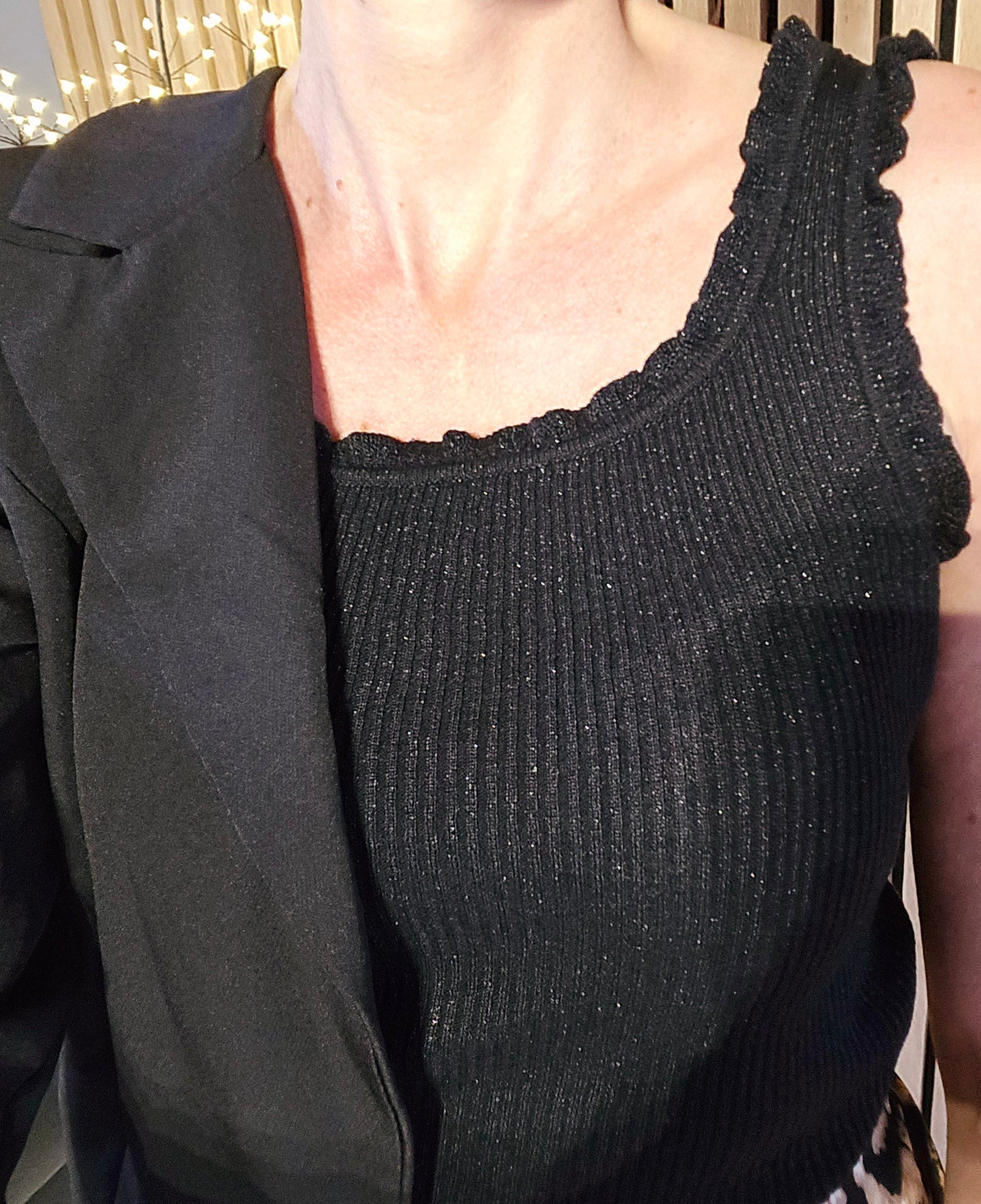 Débardeur en maille. Noir scintillant