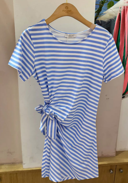 Robe courte lignée bleu