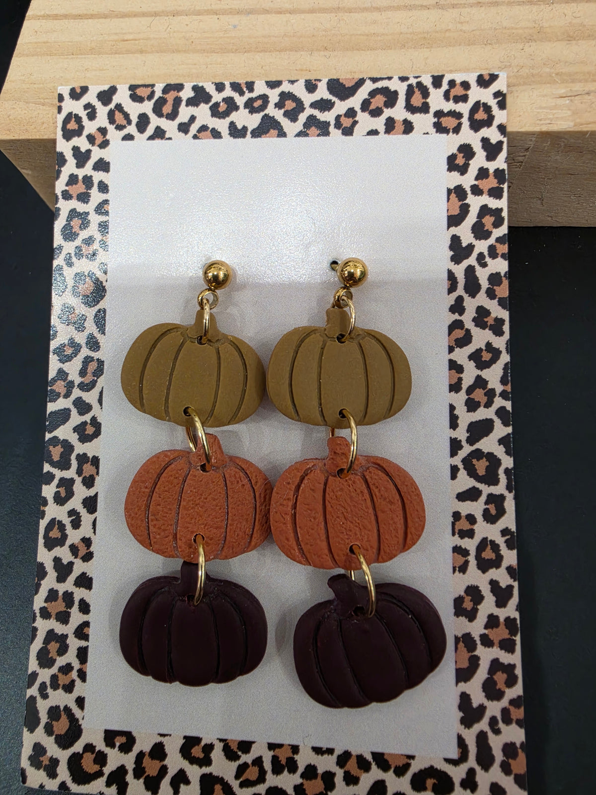 Boucles d'oreilles citrouilles marron foncé