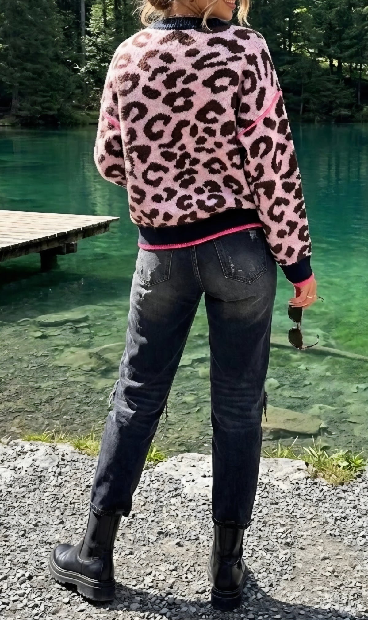 PULL COL ROND MOTIF LĂOPARD đ rose