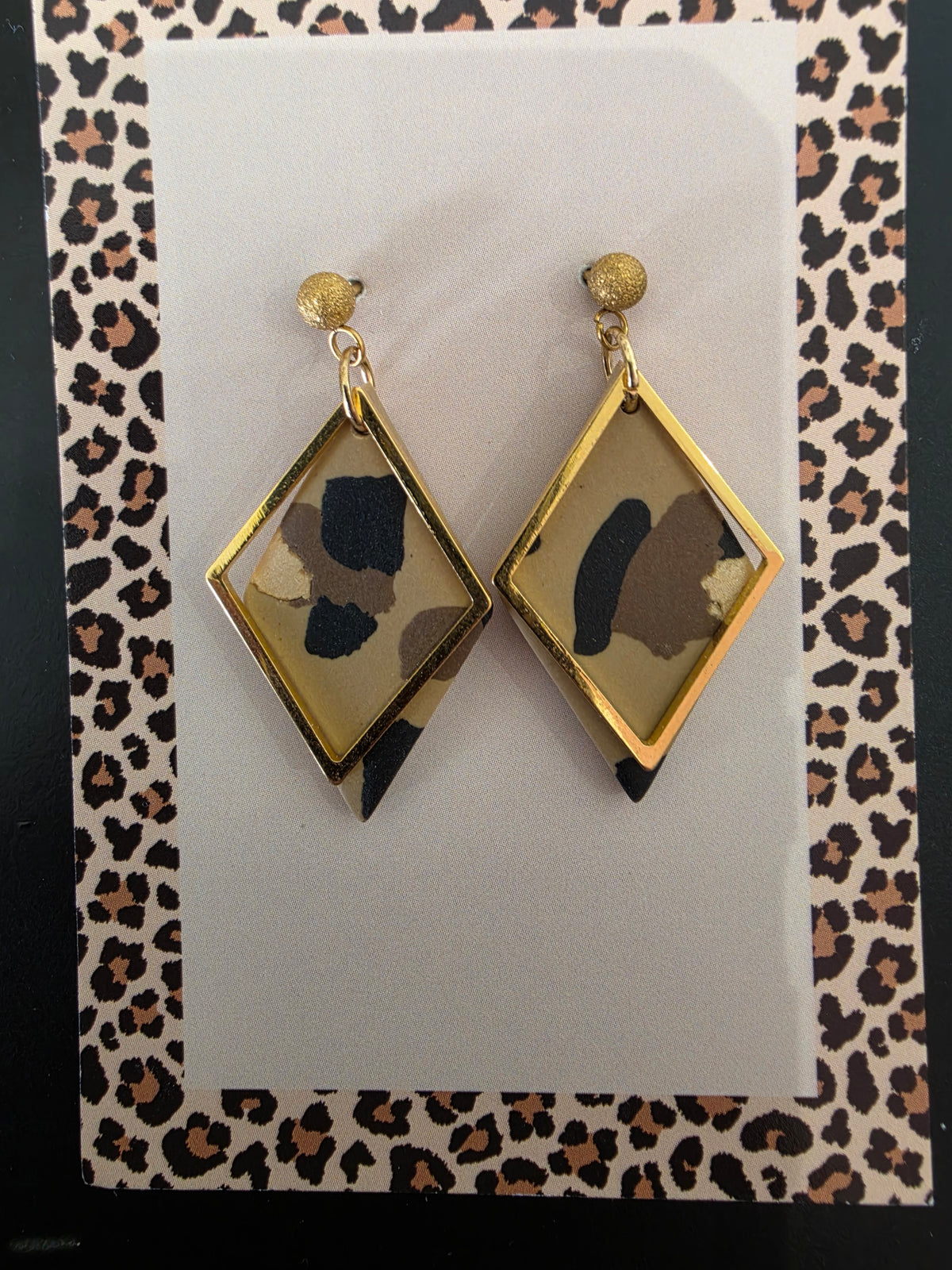 Boucles d'oreilles léopard losange doré
