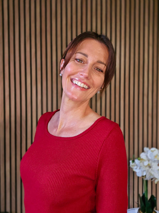 Pull fin brillant manches longues. Bourgogne