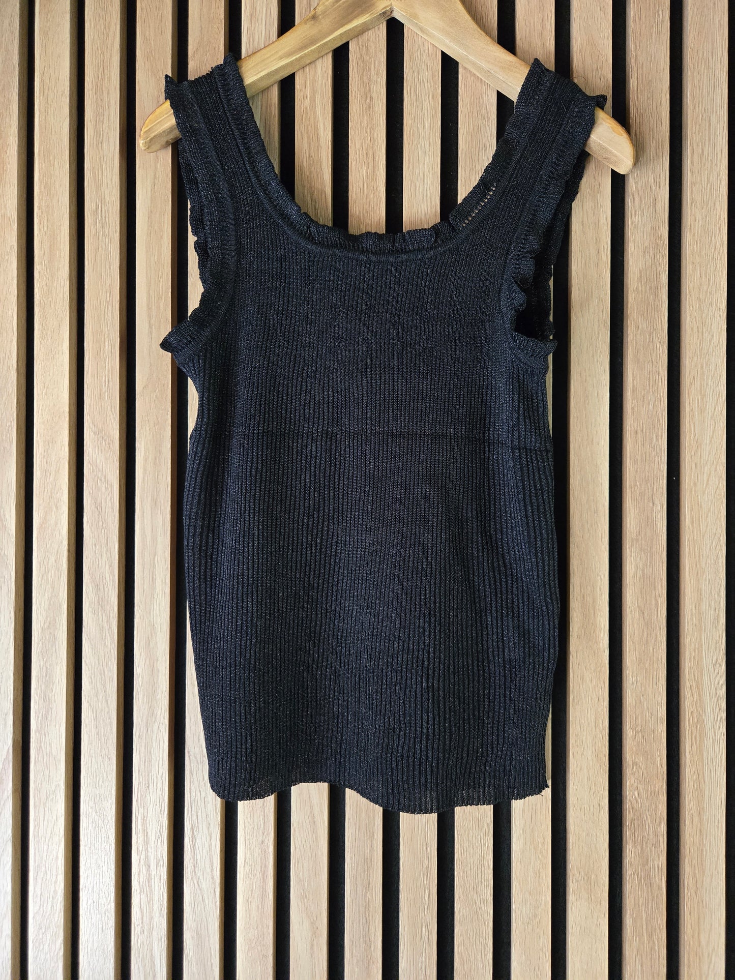 Débardeur en maille. Noir scintillant