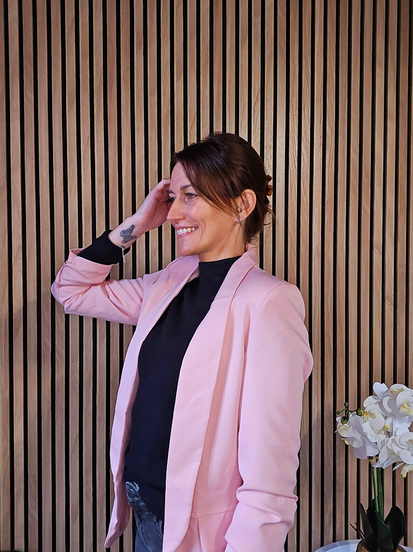 Blazer coupe droite. Rose clair