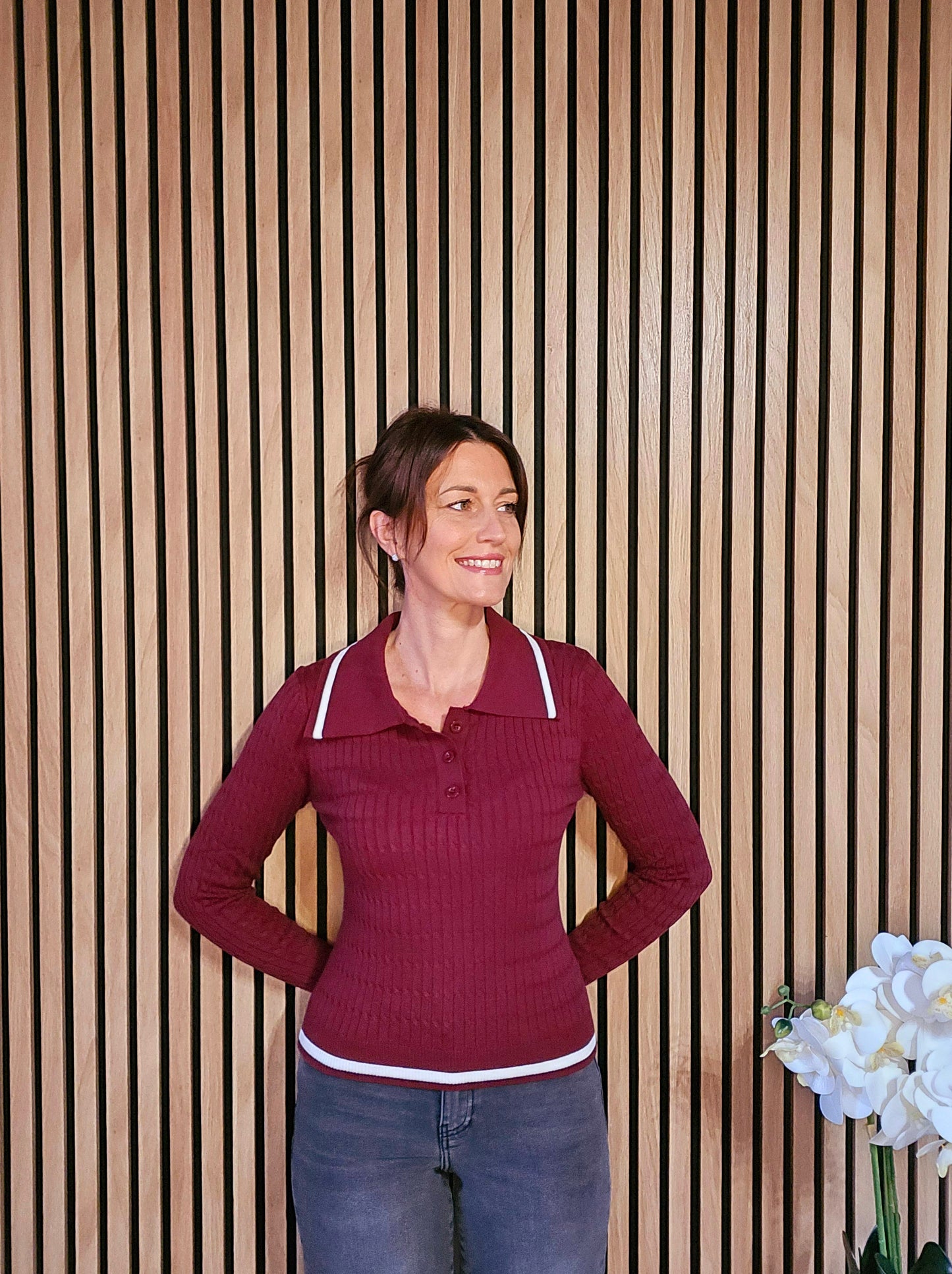 Pull fin avec col. Bordeaux