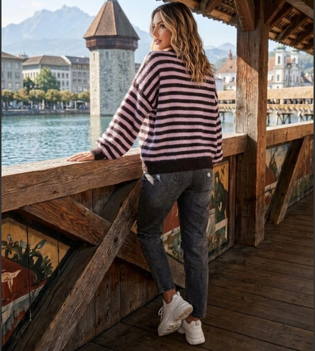 PULL EN MAILLE ICONIC. Chocolat