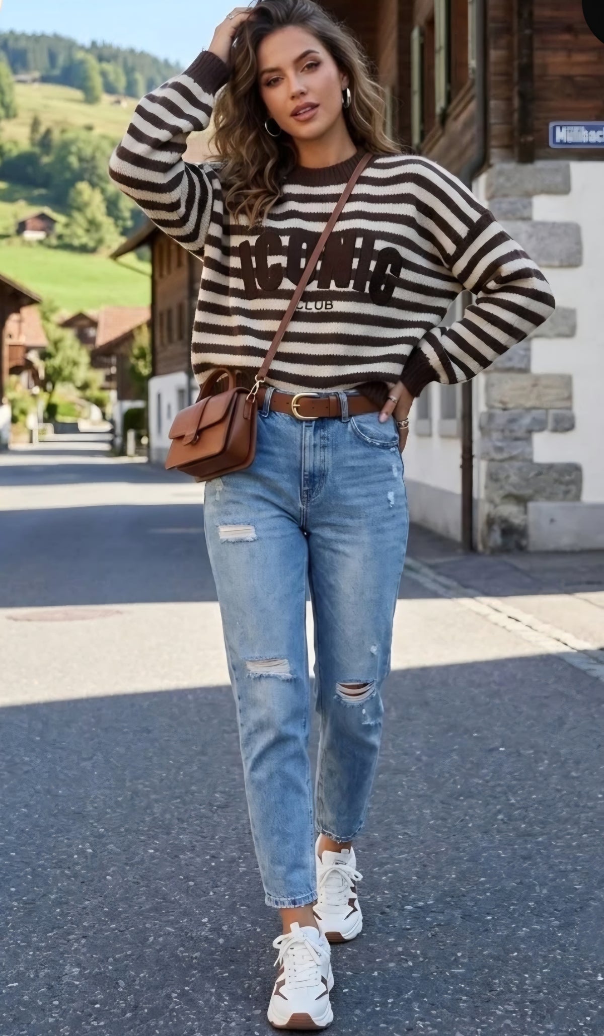 PULL EN MAILLE ICONIC. Marron