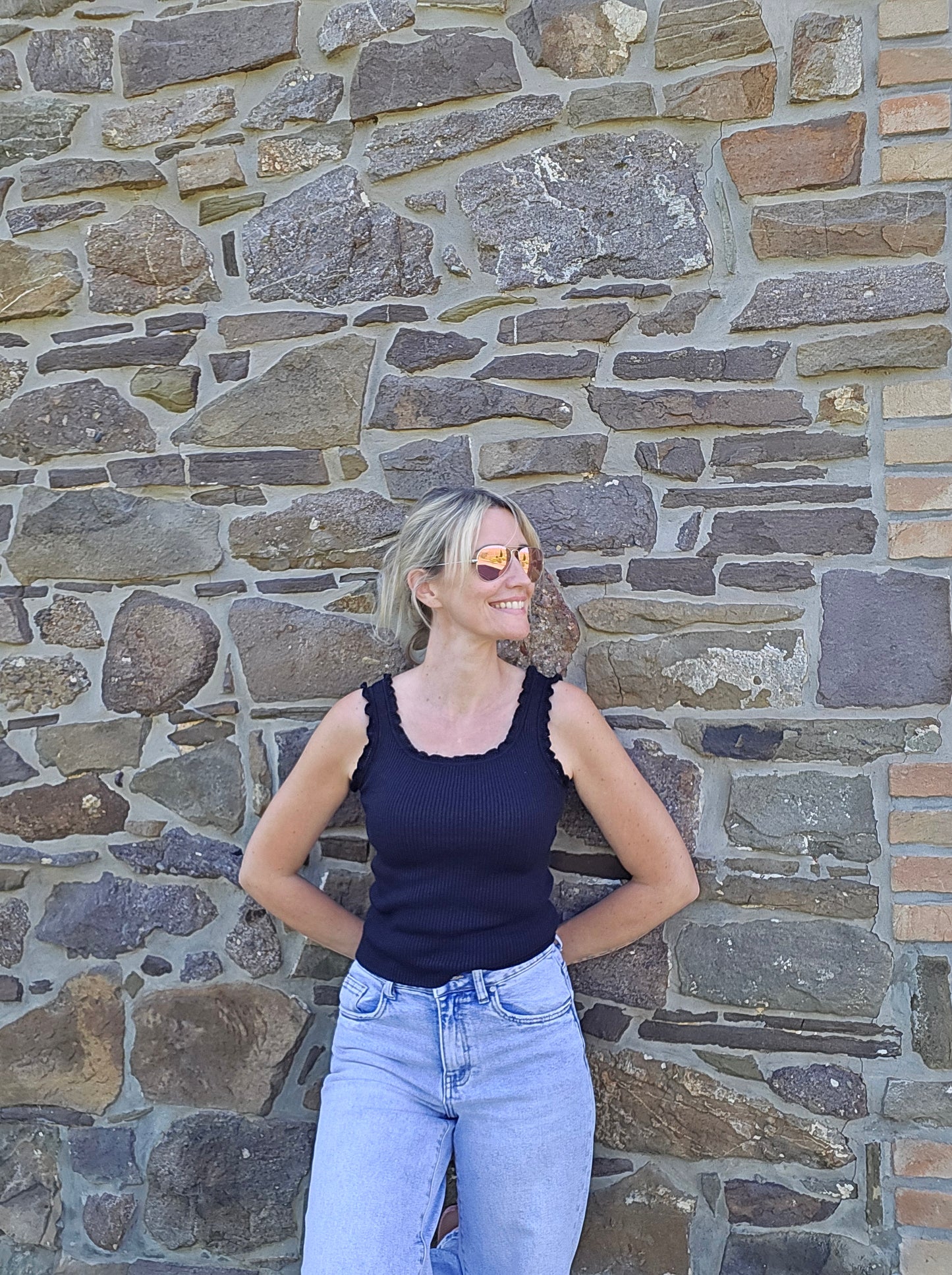 Débardeur en maille. Noir scintillant