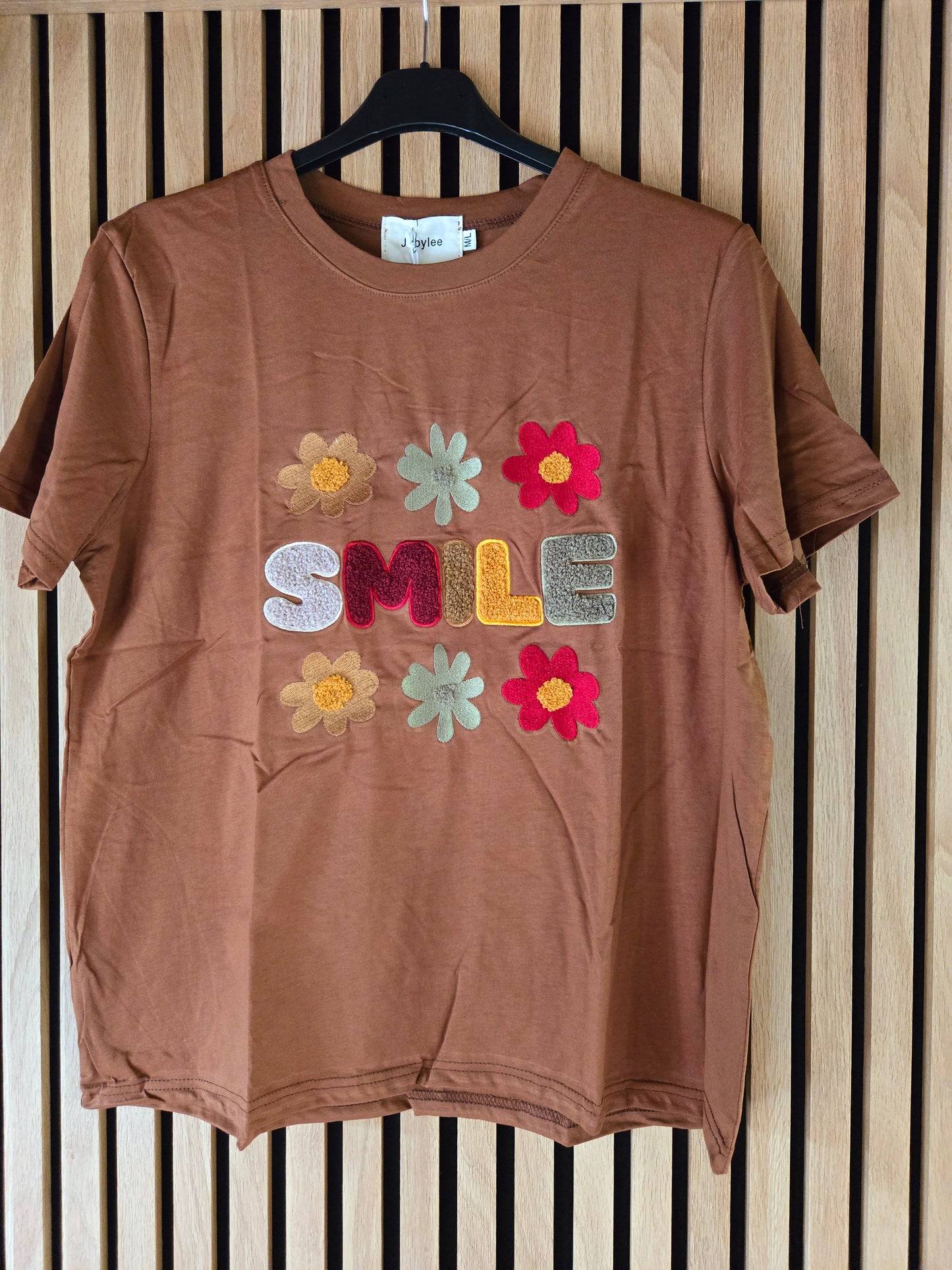 T-Shirt "Smile". Marron
