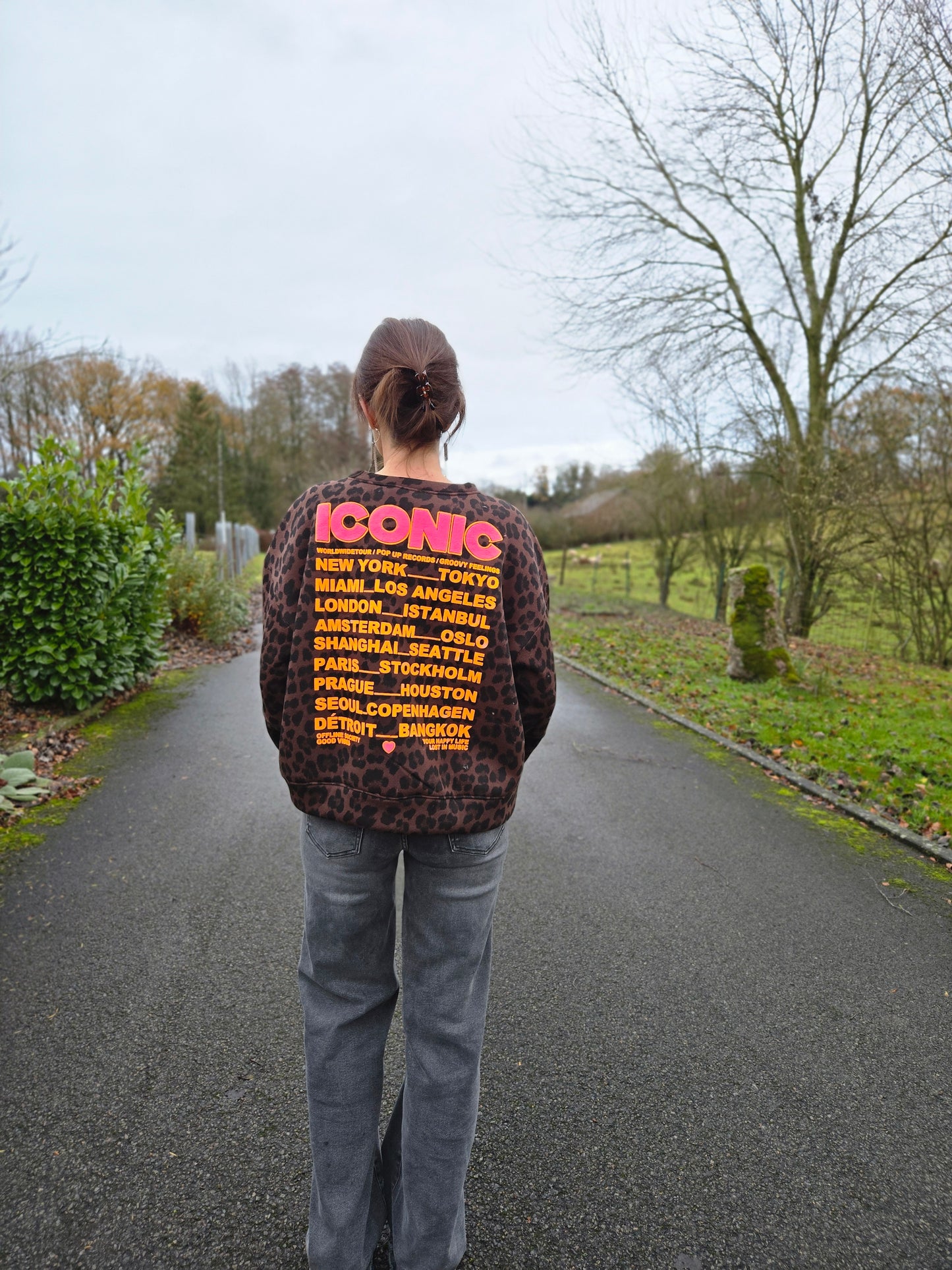 Sweat ICONIC Léopard. Marron