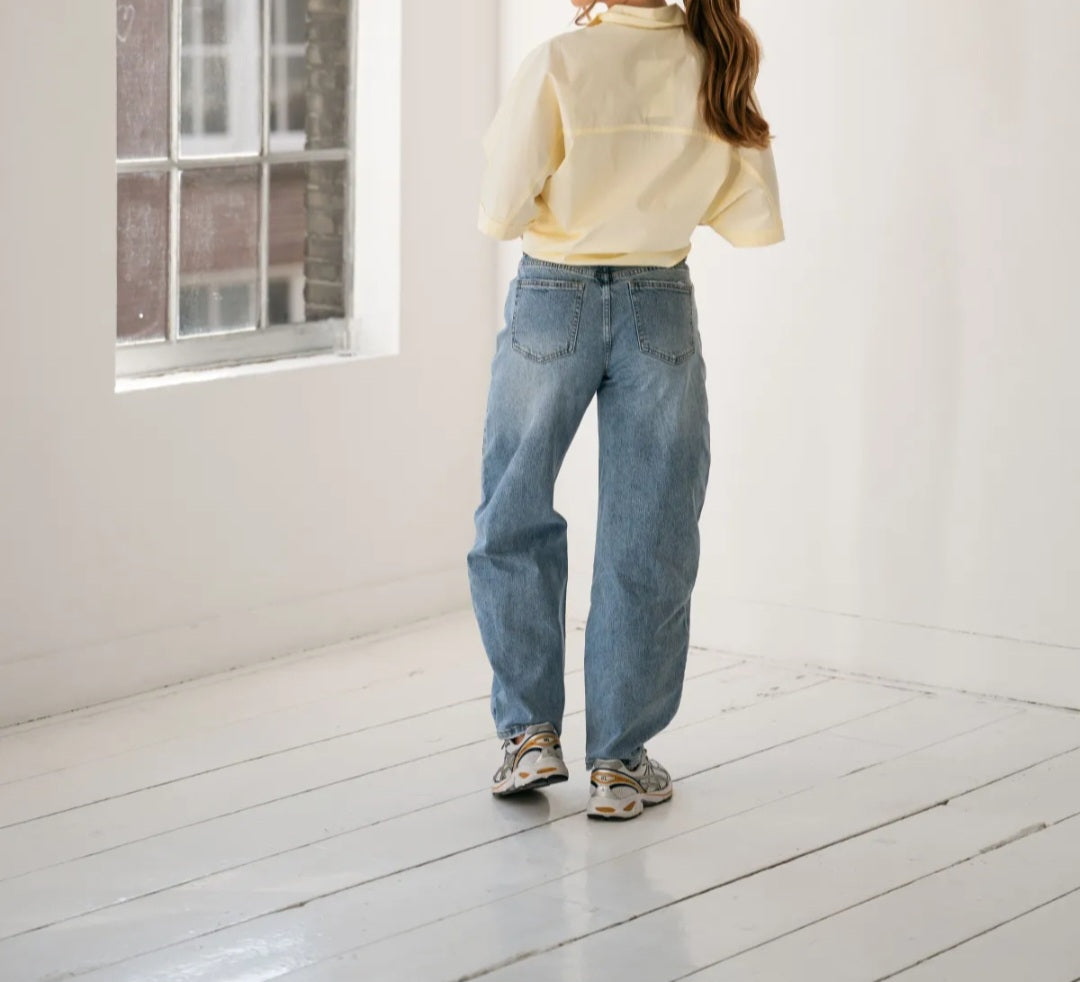 Jeans Barrel Denim Bleu Clair – Coupe Tendance et Confort Absolu 💙