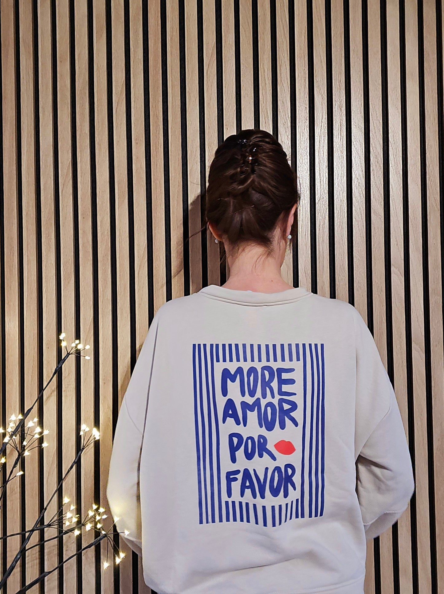 Sweat « More Amor Por Favor ». Beige