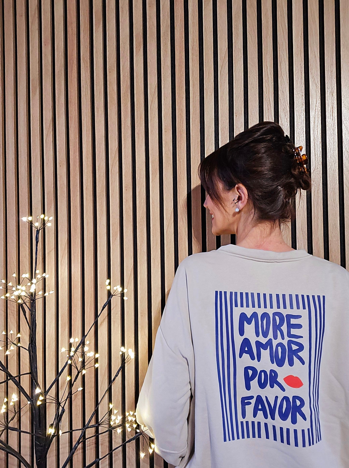 Sweat « More Amor Por Favor ». Beige
